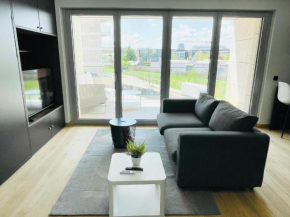 New Studio with terrace and parking